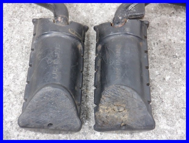 △◇4C809 GT750 左右ステップ レターパックプラス可 （ブラック Ninja