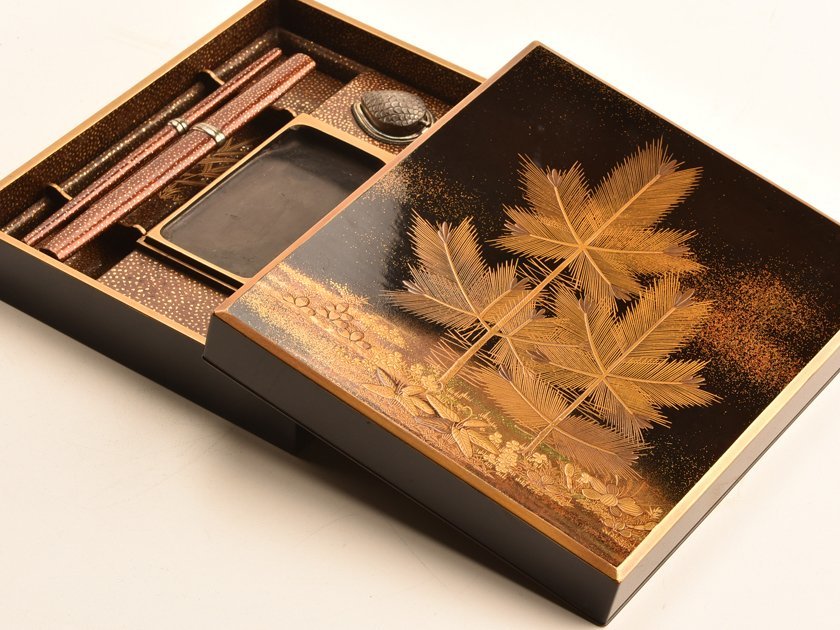 流】時代漆器 研出山水蒔絵文台硯 KN378 文化遺産オンライン 蔦細道