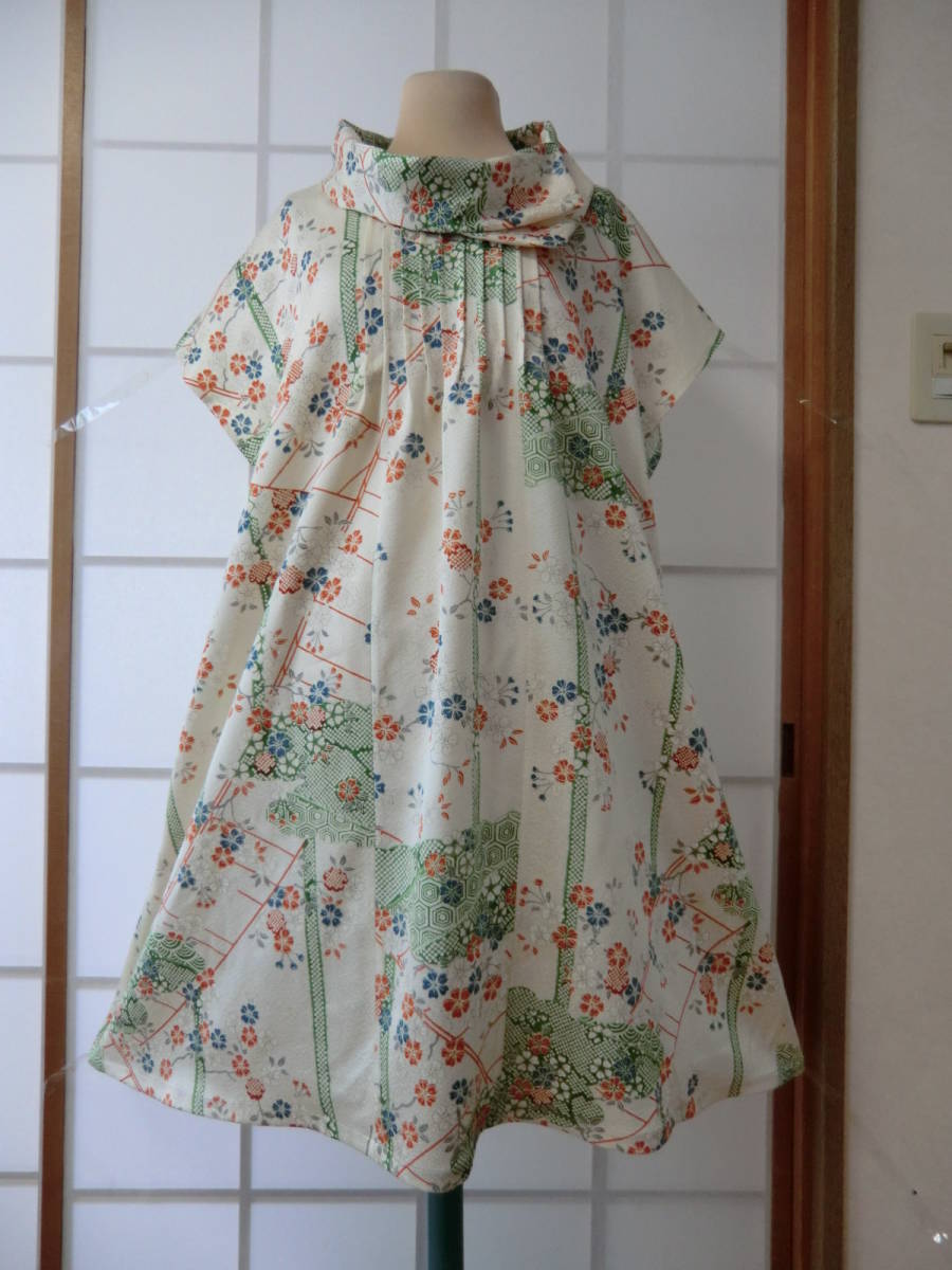 最安値，100%新品着物リメイク 正絹 古典柄綸子小紋 ピンタックチュニックワンピース 重ね衿(その他)｜売買されたオークション情報、yahooの商品情報をアーカイブ公開 - オークファン その他