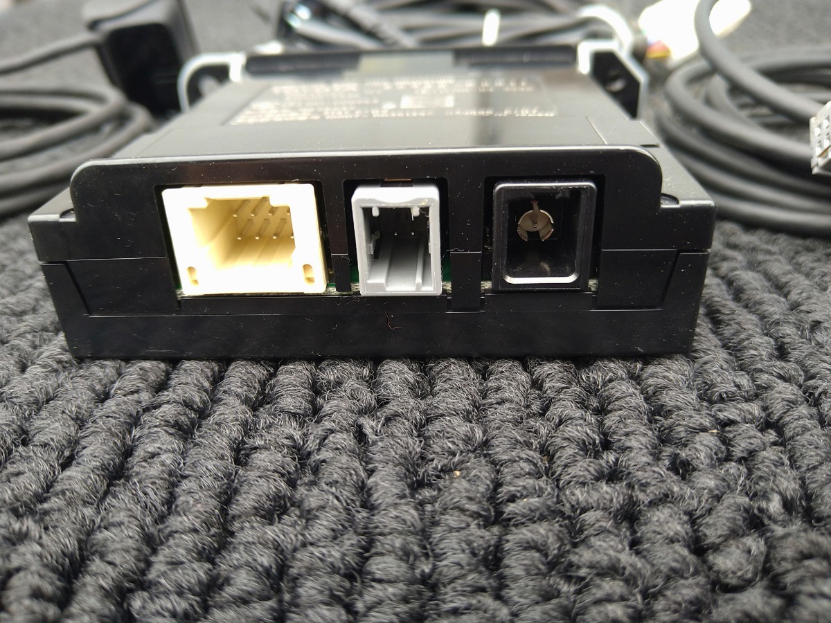 トヨタ純正ナビ連動ETC2.0車載器 光ビーコン連動 (非ビルトイン