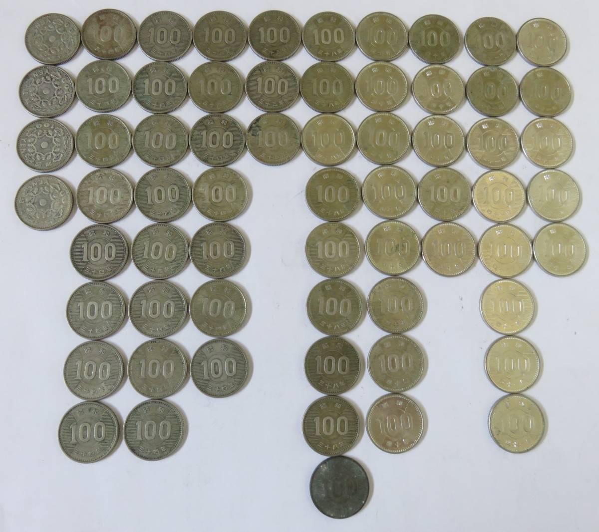 【新品，2025】 100円硬貨 昭和33年 41年 額面6500円(100円)｜売買されたオークション情報、yahooの商品情報をアーカイブ公開 - オークファン 現行