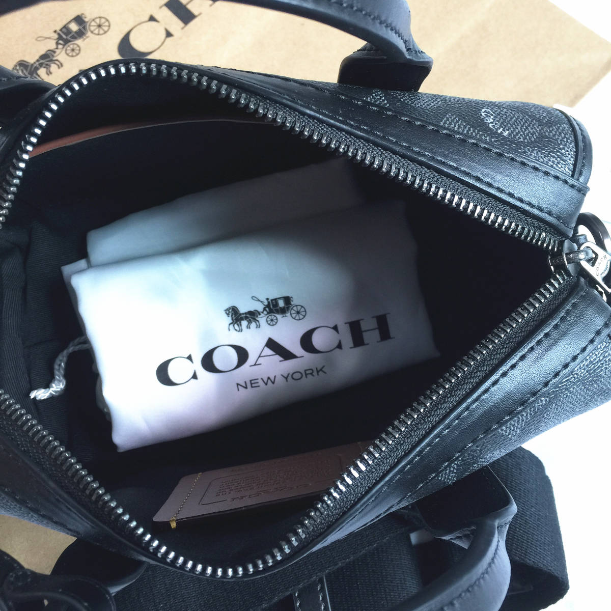 【極美品】COACH CA186 ミニボストン ハンドバッグ 総柄 ブラック 新品未使用】COACH コーチバッグ CA186 メンズミニボストンバッグ