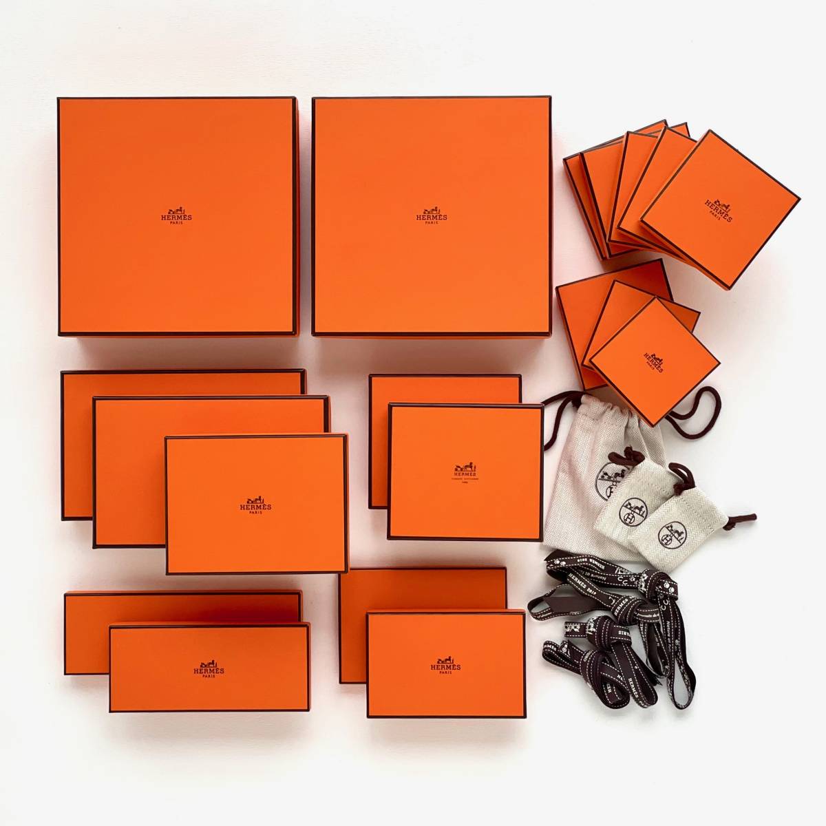 HERMES エルメス 空箱 38箱+リボン 大量 まとめ売り 空き箱 保存箱 リボン