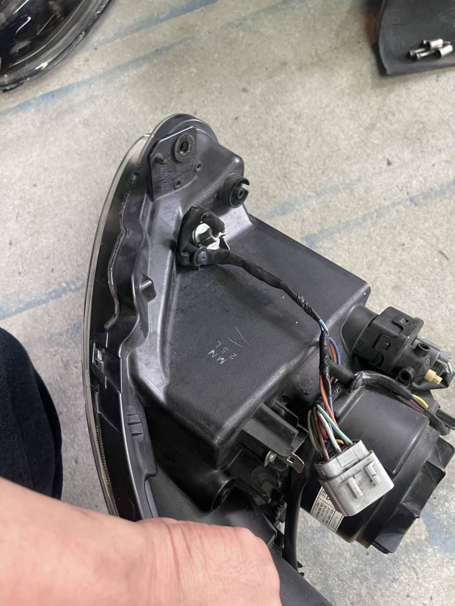 スズキ　スイフト　スポーツ　ZC31S　純正　右側ヘッドライト★ スイフトスポーツ ZC31S 純正ヘッドライト 左右 美品 中古 ZC31S 純正