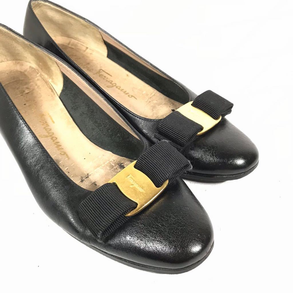 フェラガモ】本物 Ferragamo 靴 22.5cm ヴァラリボン パンプス
