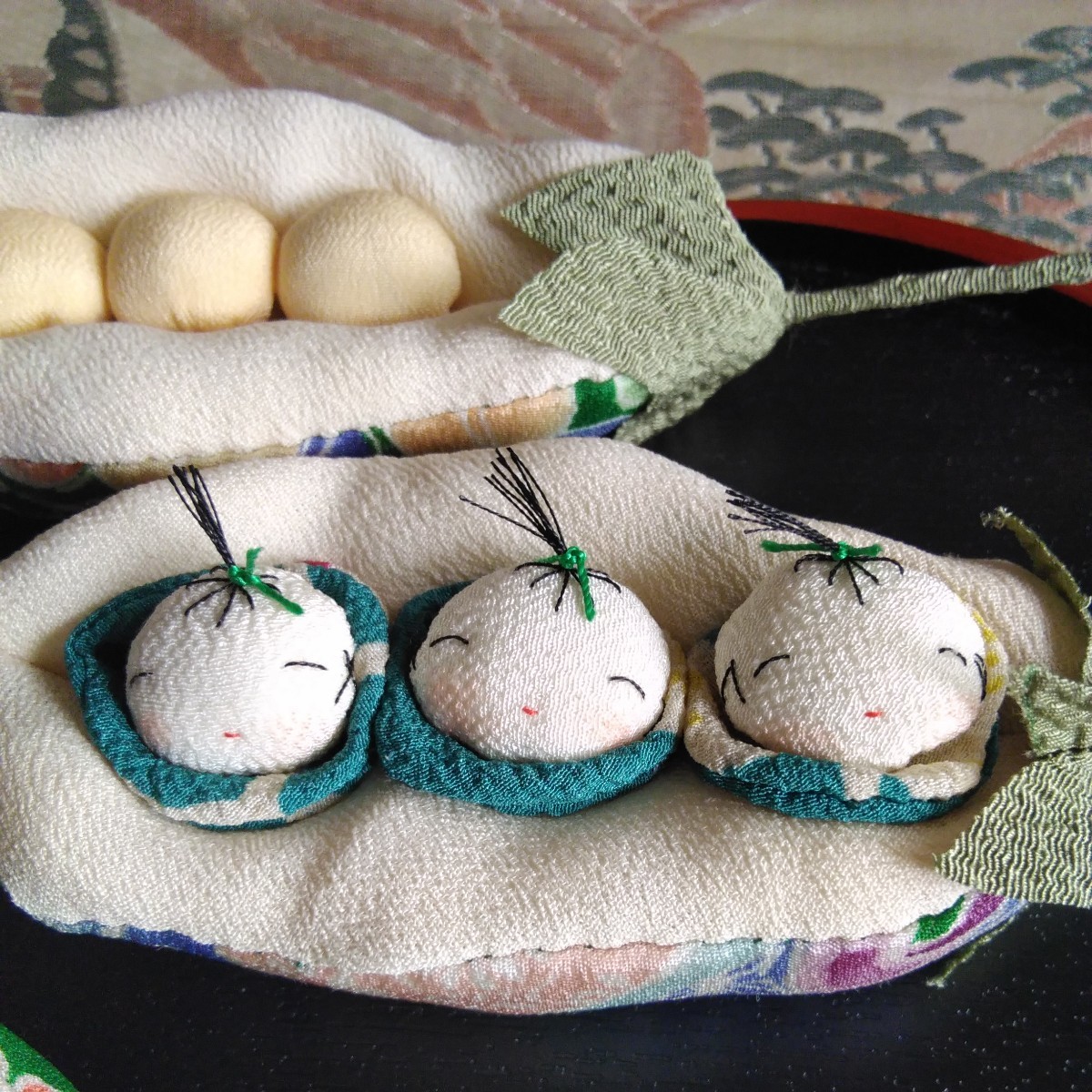 柊和◇◇ 夏の季節飾り♪えんどう豆♪古布 縮緬 錦紗 ちりめん細工 