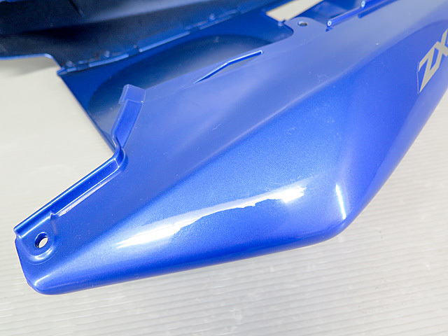 Ninja ニンジャ ZX-10R ZXT00C 純正 テールカウル シートカウル 36040