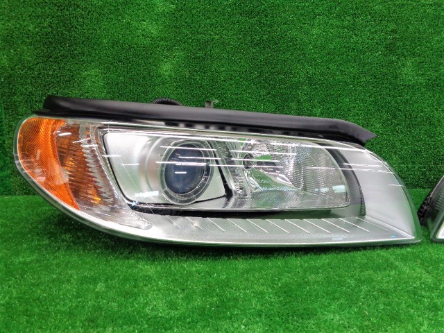 美品!! VOLVO ボルボ V70 BB BB5254W 純正 HID キセノン 