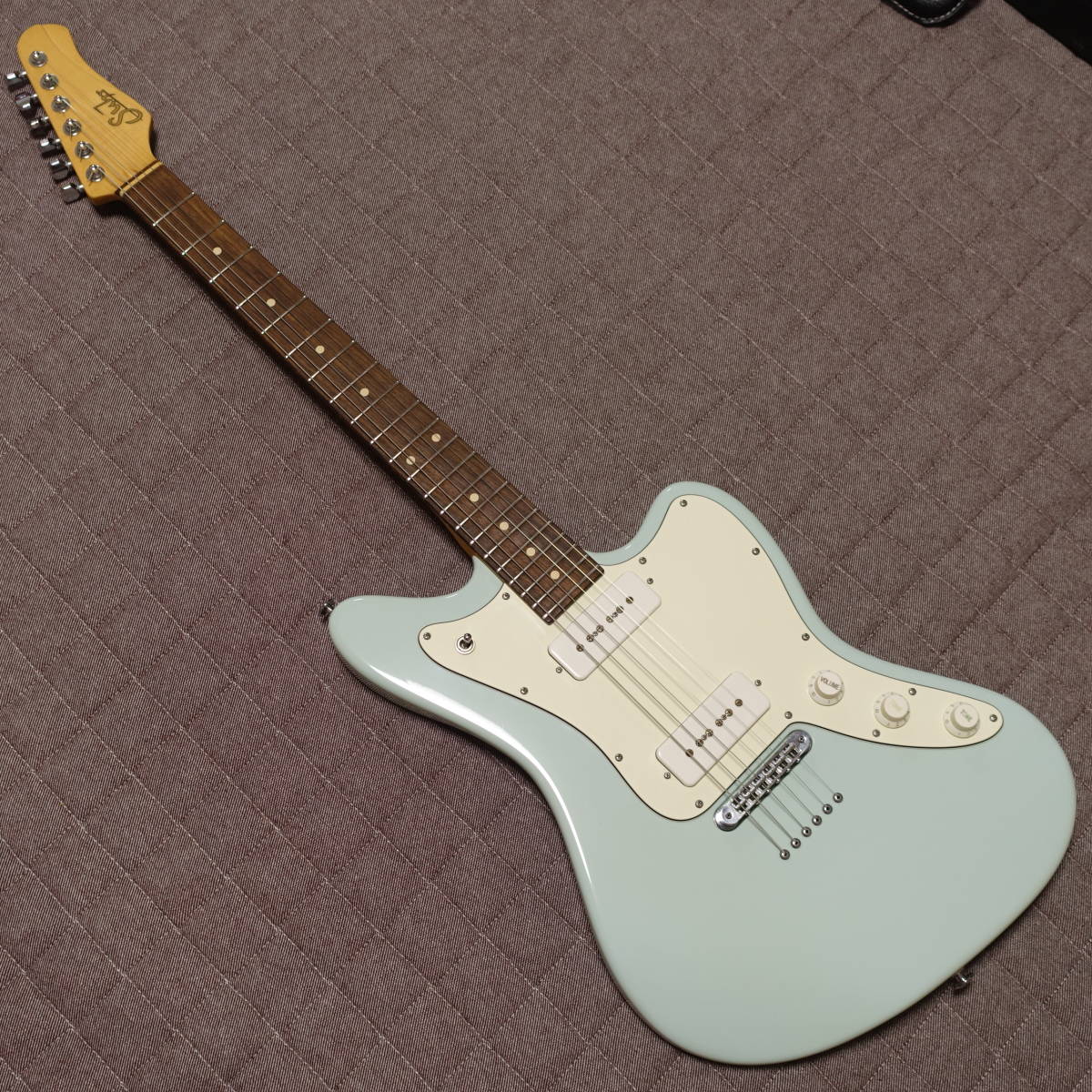 【新作登場，新作】 Suhr Classic JM Pro S90 Sonic Blue サー ジャズマスター P90(その他)｜売買されたオークション情報、yahooの商品情報をアーカイブ公開 - オークファン 本体