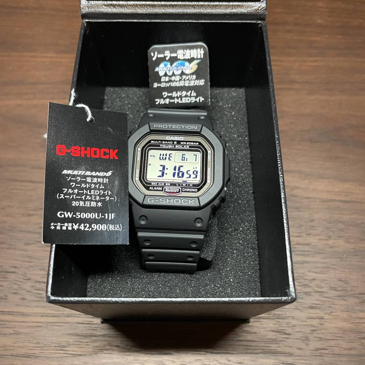 極美品 国内正規品 タグ付き CASIO G-SHOCK GW-5000U-1JF 電波ソーラー 