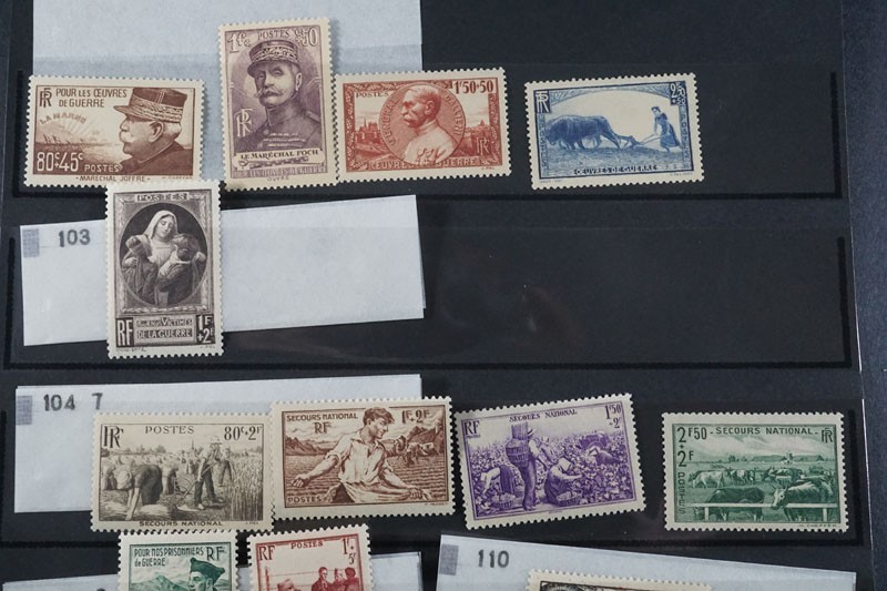 712)外国切手 古いフランス切手 戦前1940年~1944年代 93枚 未使用 極美