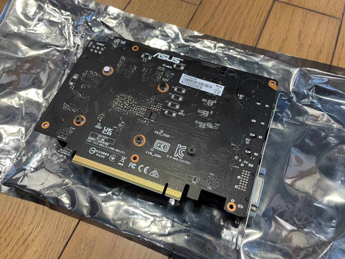ほぼ未使用 ASUS GTX1650 NVIDIA GeForce Phoenix PH-GTX1650-4GD6