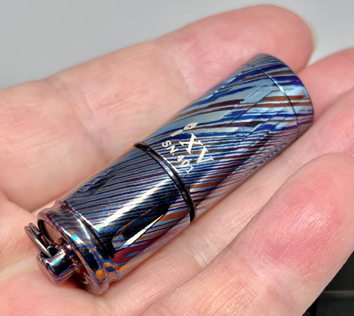 ☆オーライト☆ 超激レア Olight iXV チタンダマスカス LEDライト 懐中