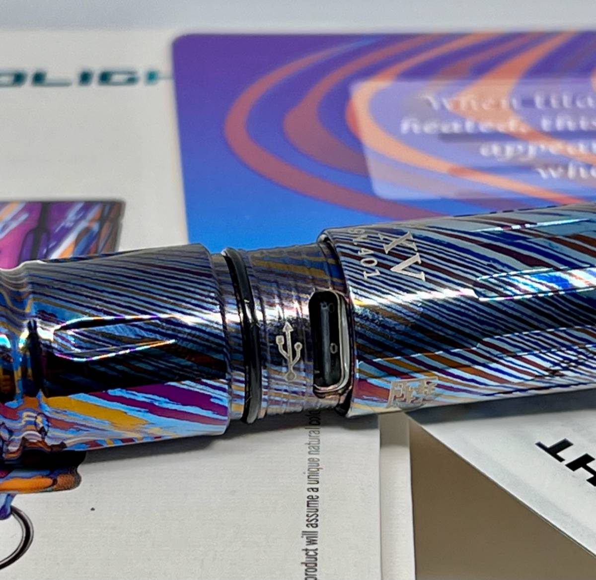 ☆オーライト☆ 超激レア Olight iXV チタンダマスカス LEDライト 懐中