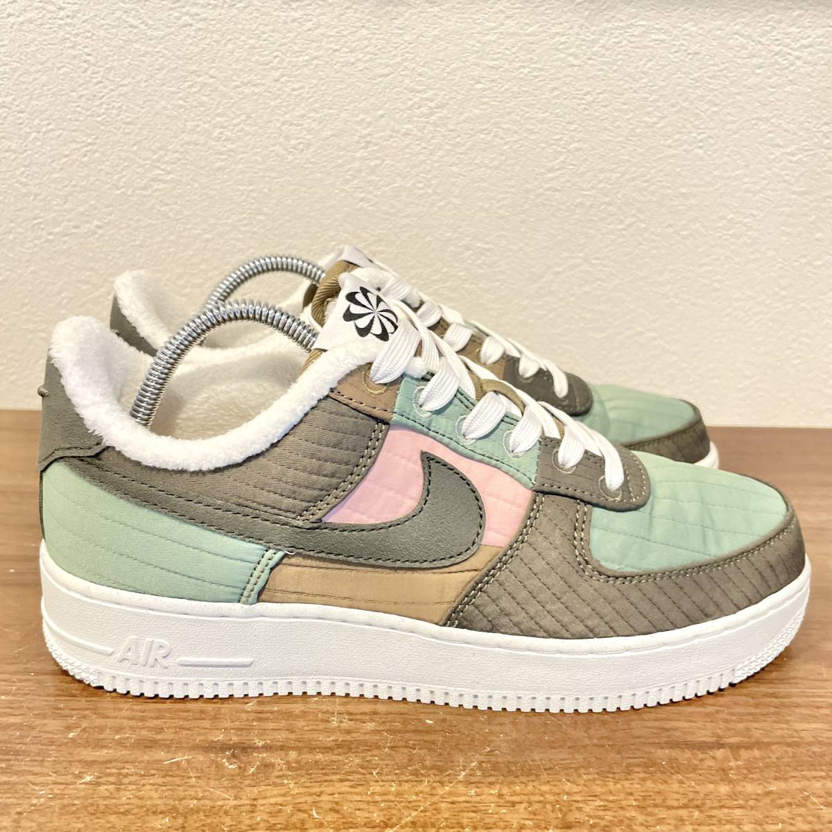NIKE AIR FORCE 1 
