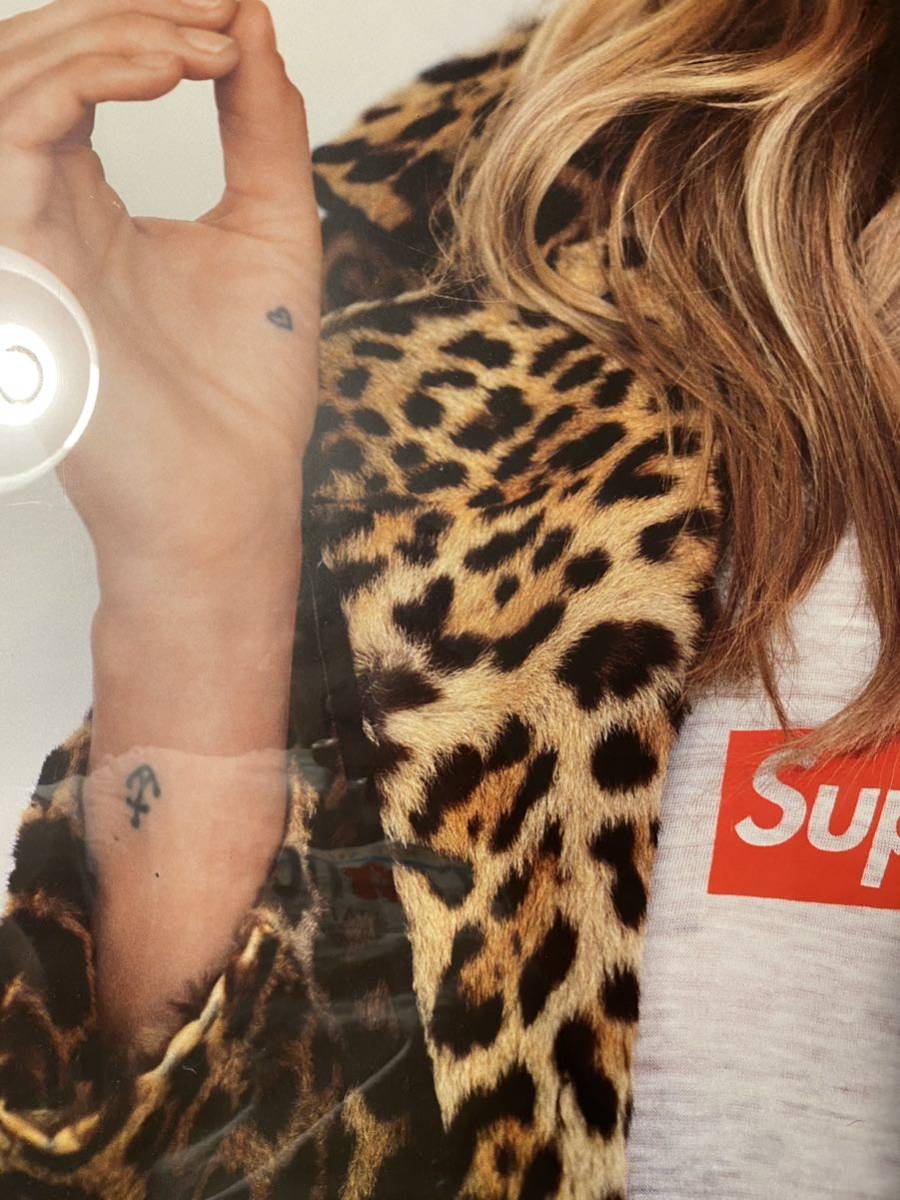 Supreme ケイトモス ポスター 希少 額付き(ポスター)｜売買された 