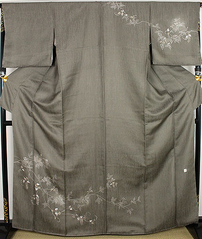 s555793008.3