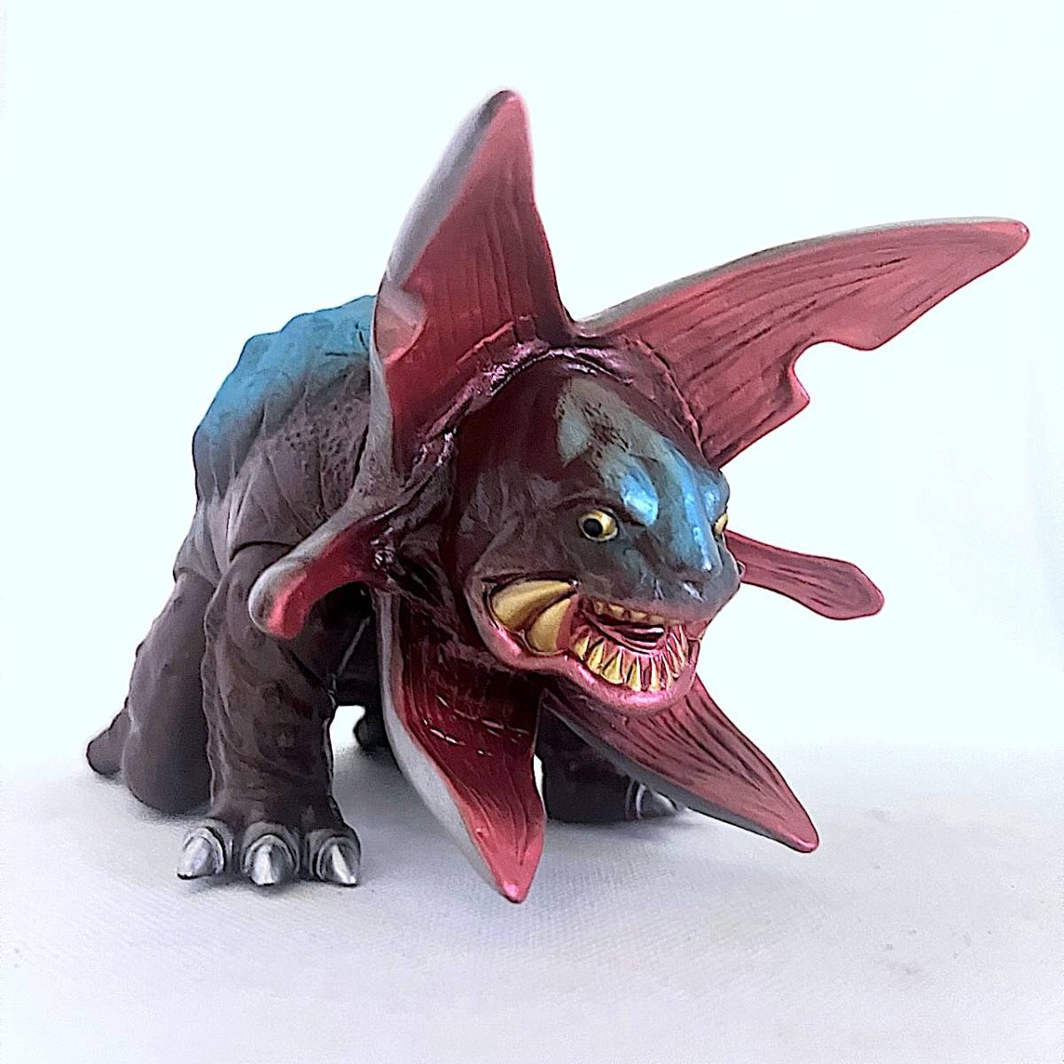 やまなや怪獣郷ガボラソフビウルトラマン