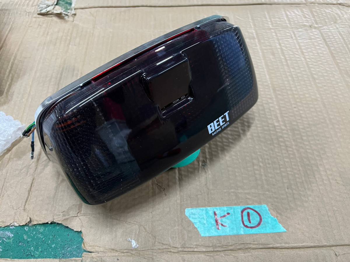 中古K①CBX400F 紅白テールランプ テールカバー ロゴ有/ ブラック