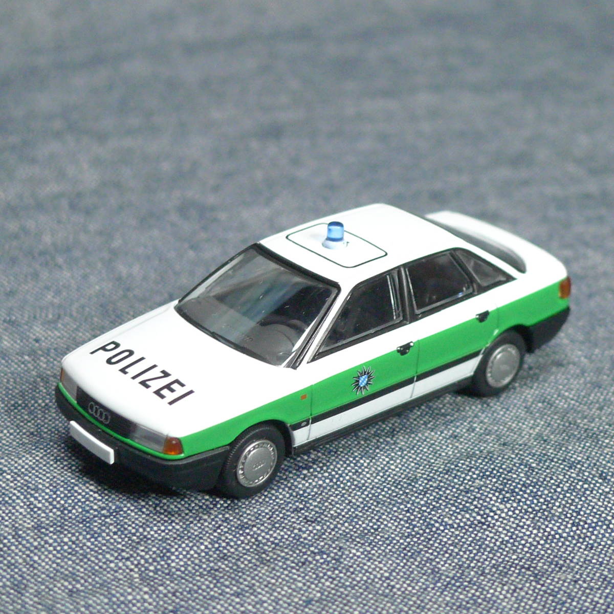 トミカ リミテッド ヴィンテージ ネオ ランチャア デルタ HF 4色セット