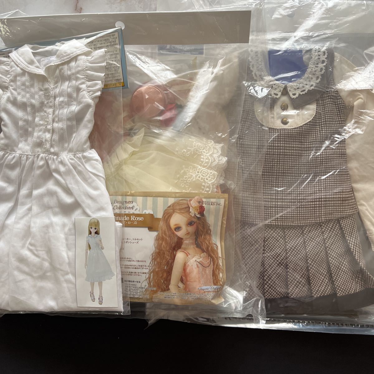  DOLL お洋服3着セット 一部経年劣化あります(服、靴)｜売買されたオークション情報、yahooの商品情報をアーカイブ公開 - オークファン 服、靴