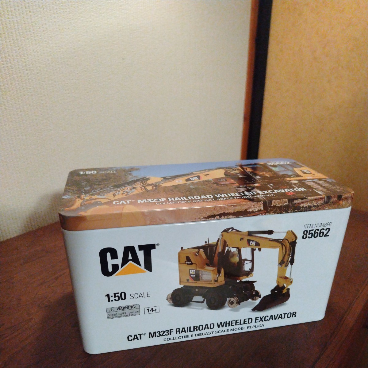 M323F Railroad Wheeled 1:50 Yellow Cat® Excavator Safety - Diecast