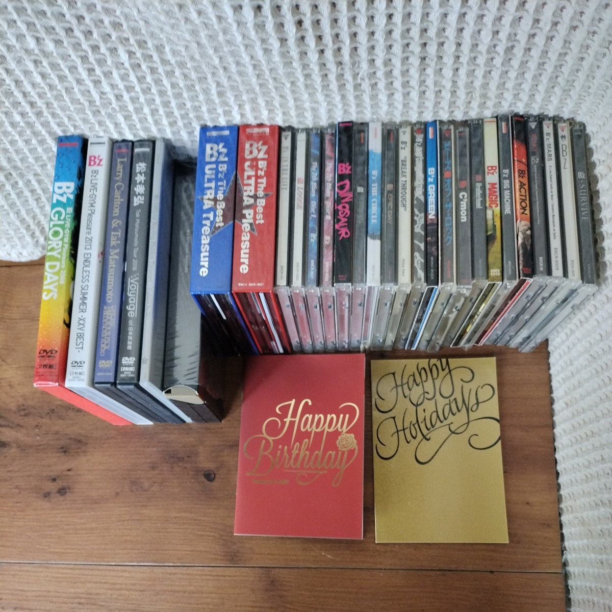 B'z ビーズ DVD CD ビデオテープ まとめて 29点 アルバム ベスト 松本孝弘 ライブDVD Tak Matsumoto ギタリスト