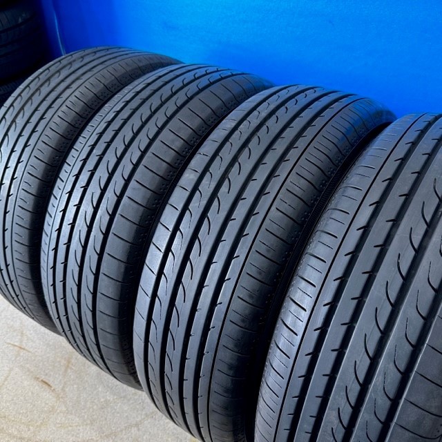 195/65R15 ヨコハマ ブルーアースRV-02 4本 ミニバン専用 2019年製造 