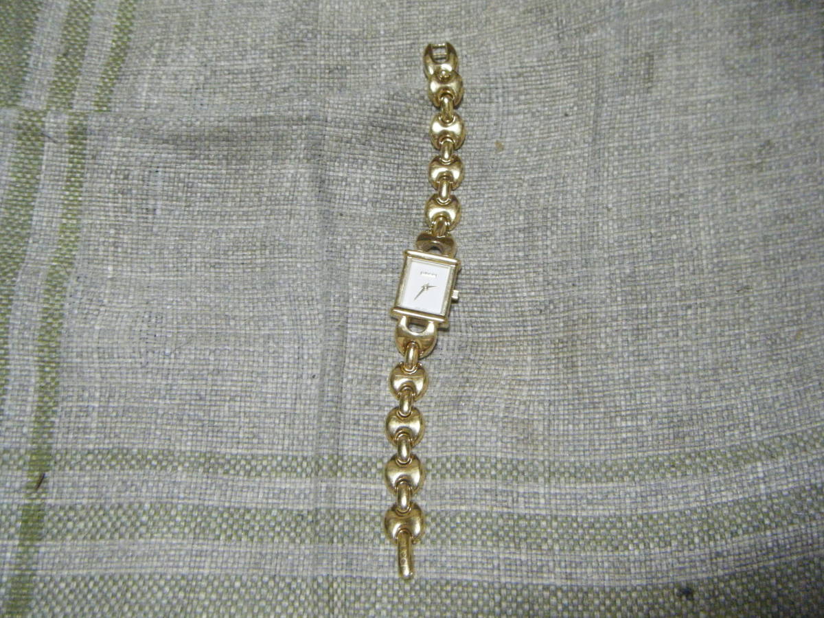 ○GUCCI グッチ 腕時計 1800 L レディース○(女性用)｜売買された  