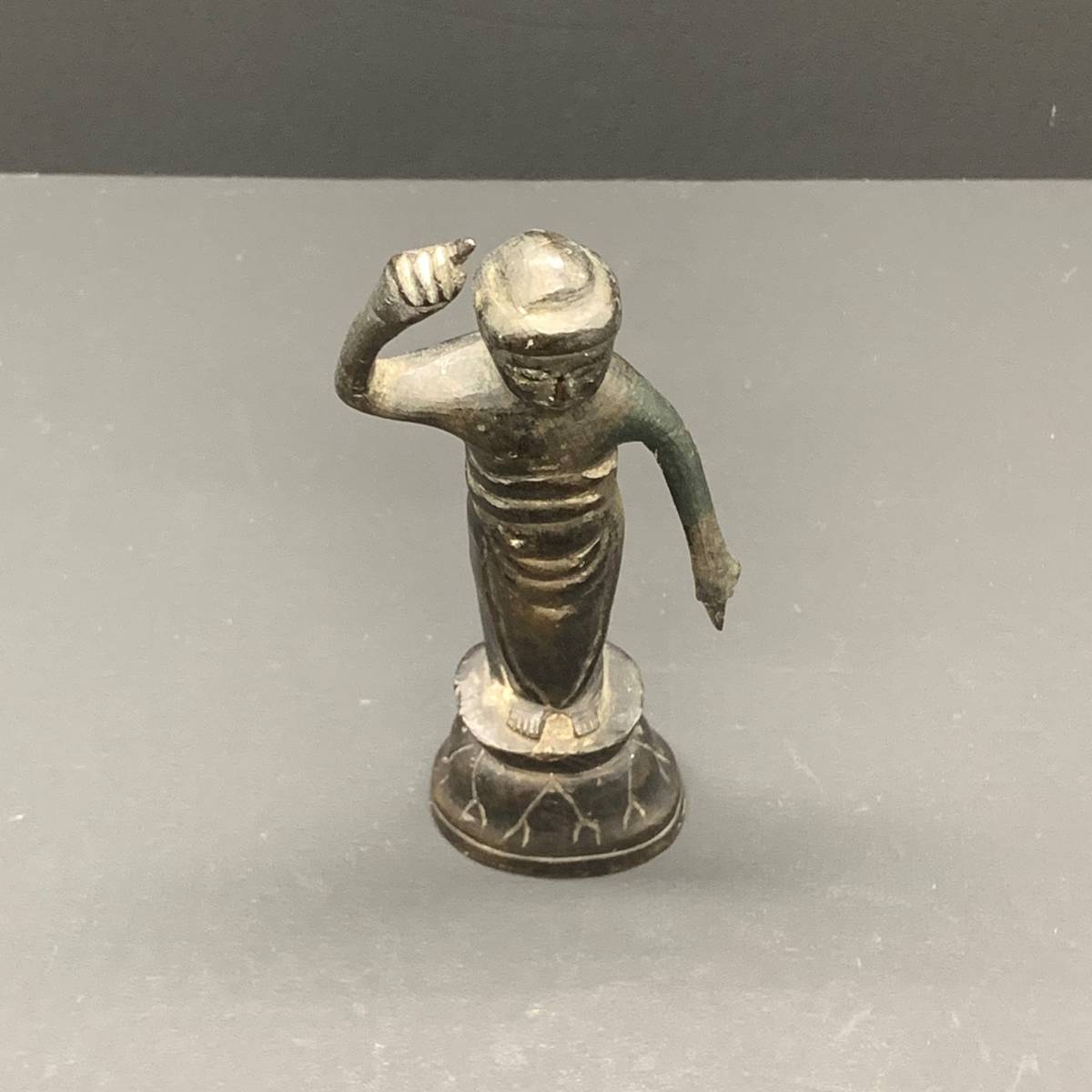 仏教美術 古銅 誕生仏 釈迦如来 仏像 16cm 仏教美術 古銅 誕生仏 釈迦