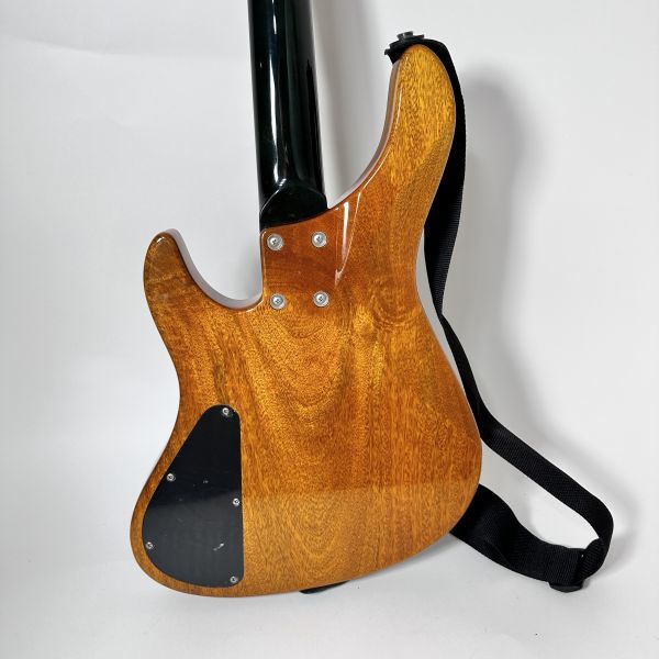 ケース付き】Bacchus hand crafted equipment エレキ ベース 弦楽器