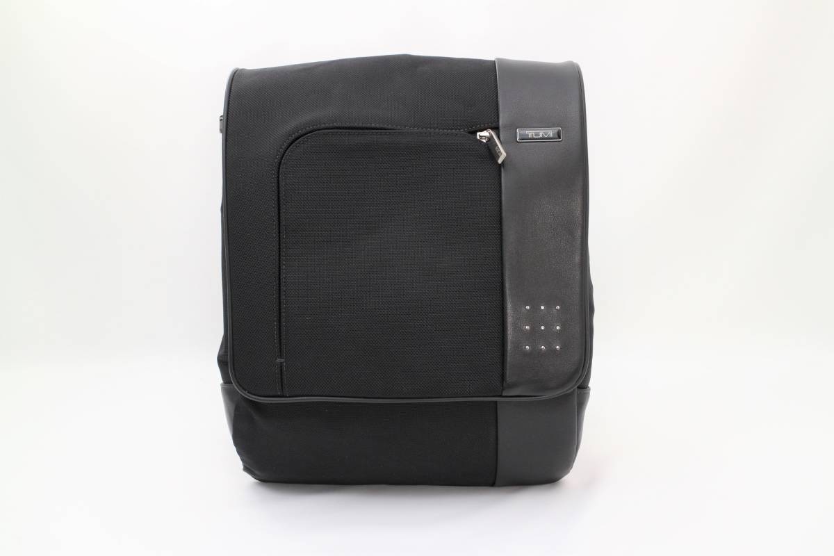 極美品】 トゥミ TUMI ショルダーバッグ 斜め掛け メッセンジャー