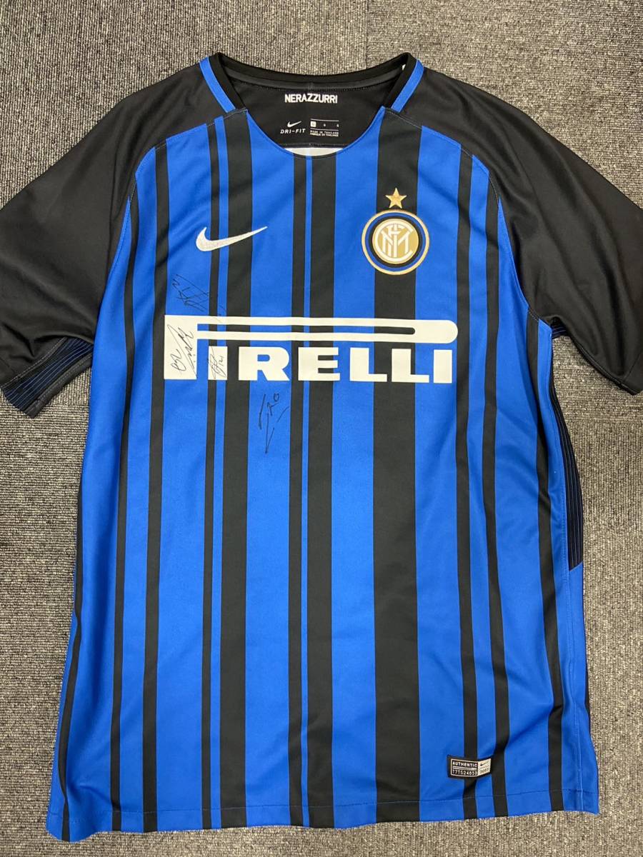 インテル　サイン入りユニフォーム　2017年　Inter セリエA インテル サイン入りユニフォーム 2017年 Inter セリエA 【公式通販】