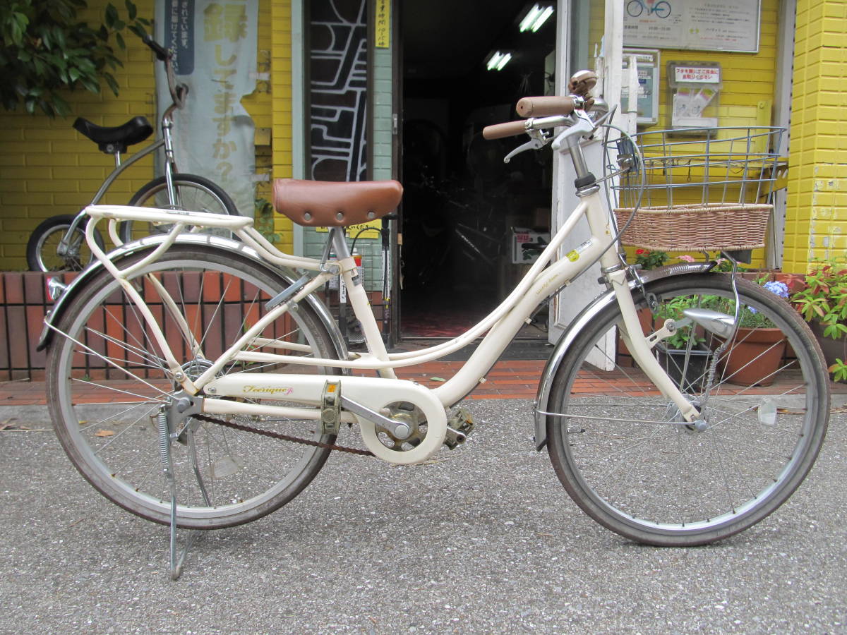 クリーム色の子供自転車 22インチ オートライト （757）千葉市引取り 