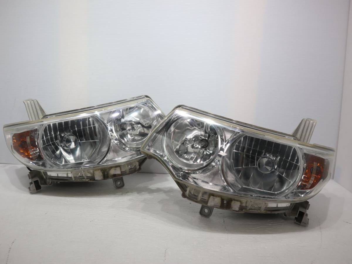 23S1167) カローラフィールダー NZE120G NZE121G 左右ヘッドライト