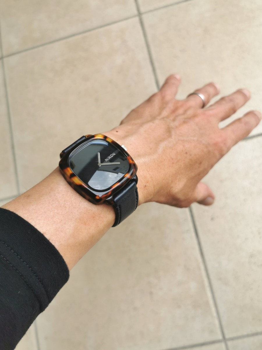 Nixon 51 べっ甲 時計 レトロ NIXON ニクソン 腕時計 本体 ベッコウ柄 