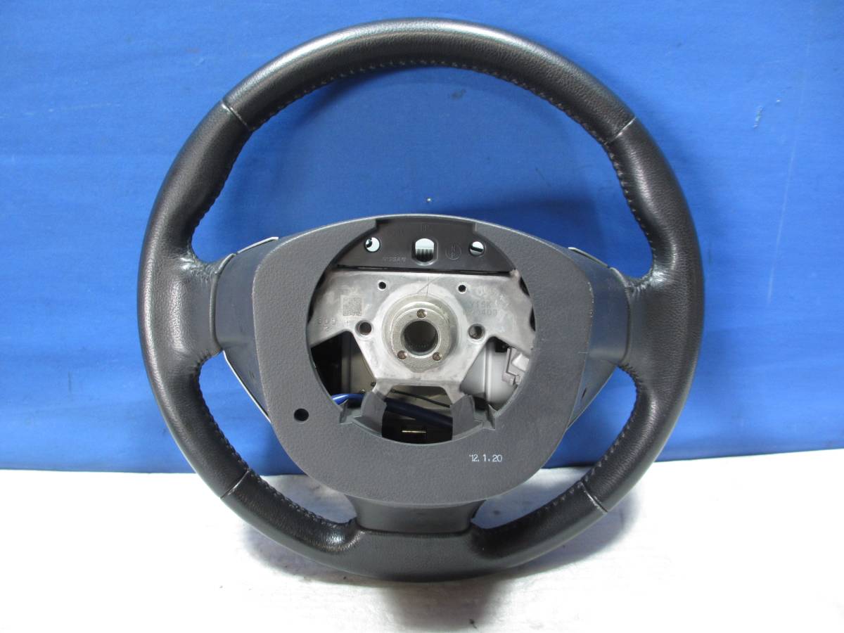 ニッサン FC26 C26 セレナハイウェイスター 純正 ステアリング ハンドル セレナ ハイウェイスター FC26 セレナC26系グレード比較！内装や外装の違いとは Ｓ FC26の中古車を探すならグーネット