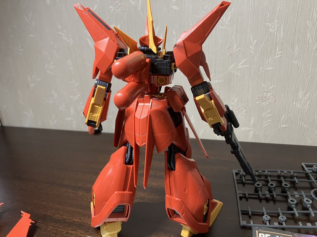 バンダイ RE バウ 1/100 組立済み