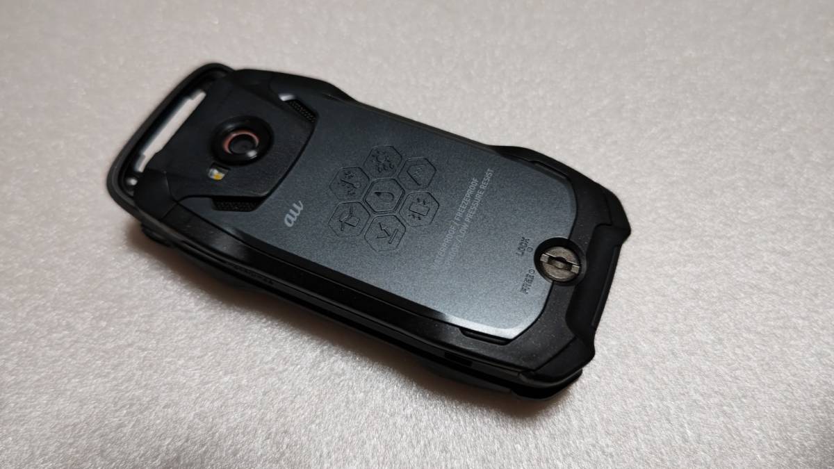 美品☆送料無料】エーユー au KYY31 G