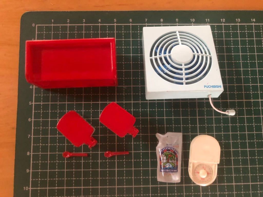 リーメント ほっぺがおちちゃう 10．台所で大活躍！ 換気扇 調味料入れ 洗剤 キッチンスケール 難あり ドールハウス ミニチュア 送料無料