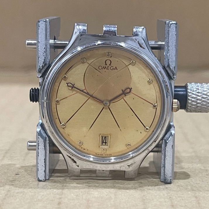 OMEGA オメガ　cal.255441 ケース入り　QZ 電池式　クォーツ　ガラス・ベゼルなし　部品どり　純正　パーツ　ムーブメント