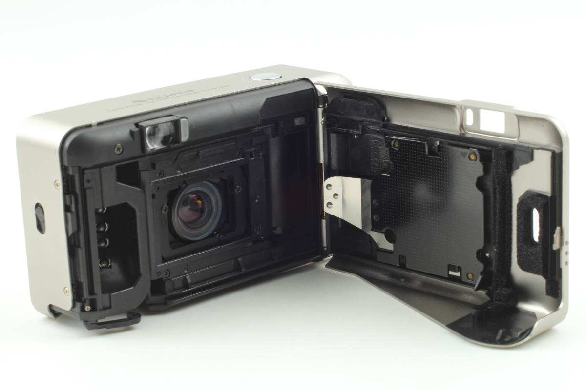 Fujifilm Tiara Zoom Camera Mini 35mm Shoot Super Point & Film
