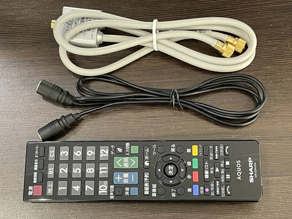 ☆【32型 液晶カラーテレビ B-CASカード リモコン 他 付属】SHARP