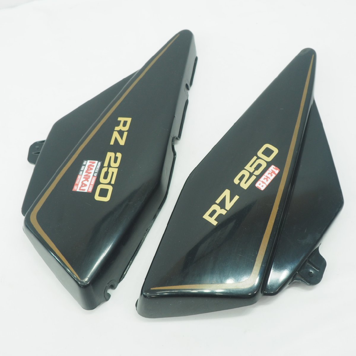0401-Y28-04 ビート BEET ポイントカバー XJR400 黒 右側 【公式通販】
