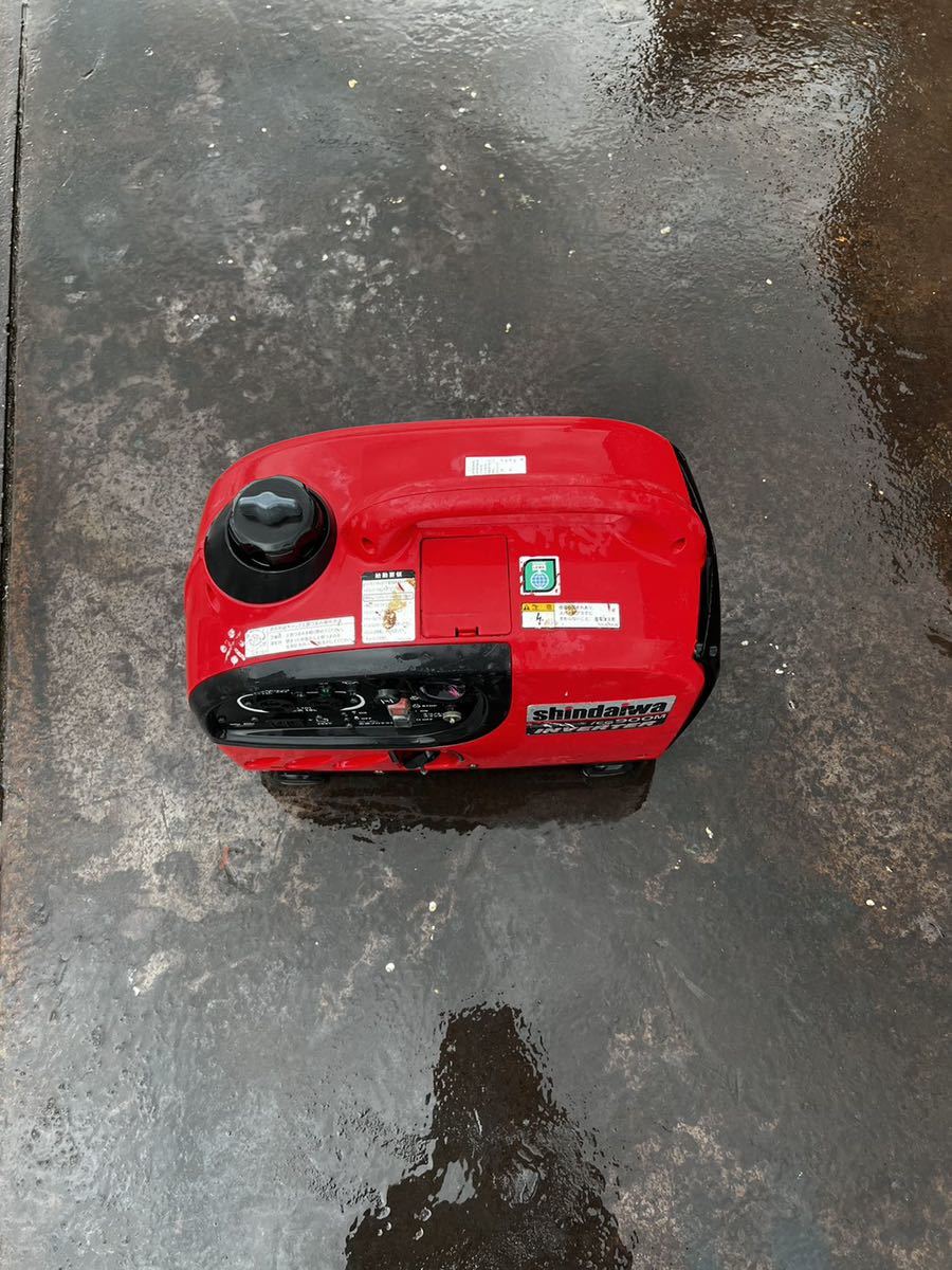 Shindaiwa 新ダイワ インバータ 発電機 IEG900M-Y 始動未確認 圧縮有り