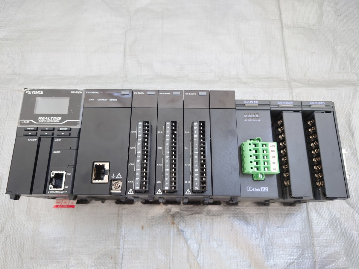 ■420 CPUユニットセット KV-7500， KV-XH04ML， KV-SAD04×3， KV-CL20， KV-CL20， KV-B16XC， KV-B16TD KEYENCE