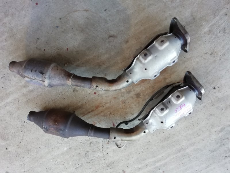 日産 HFC26 FC26 セレナ MR20 1VM 触媒 2個セット ※ジャンク 素材 日産