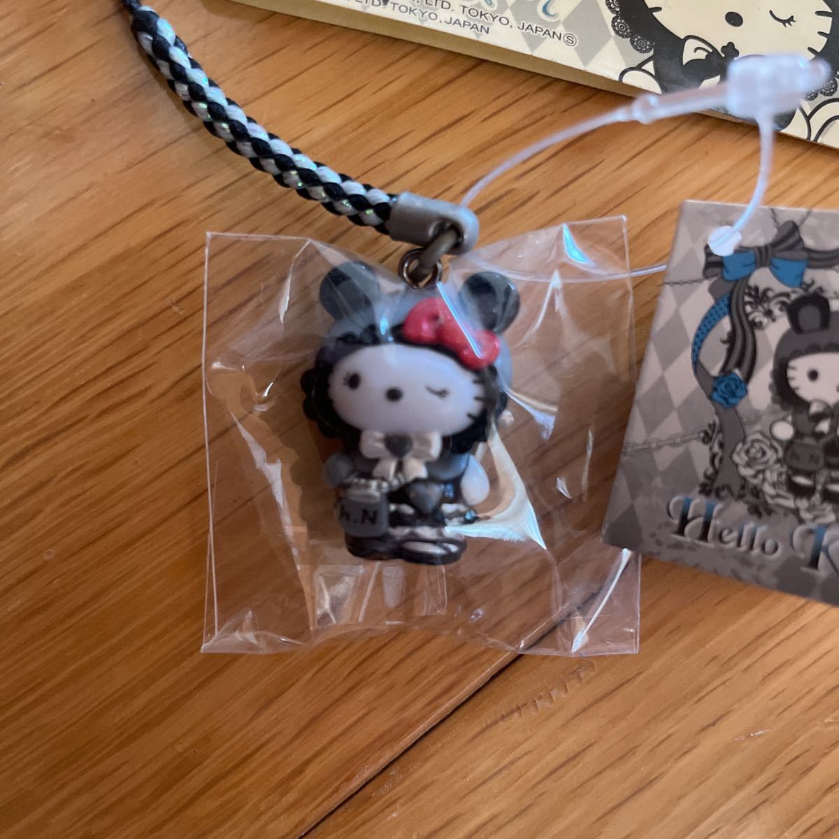 h.NAOTO ハローキティ根付け ゴシック ゴスロリ 平成レトロ レア 未開封