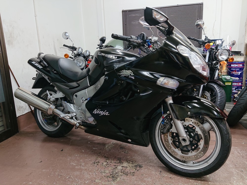 中身は未使用に近いです ZZR1200 ZXT20C【実動現状渡し】逆車マレーシア『水冷Z系最強マシン