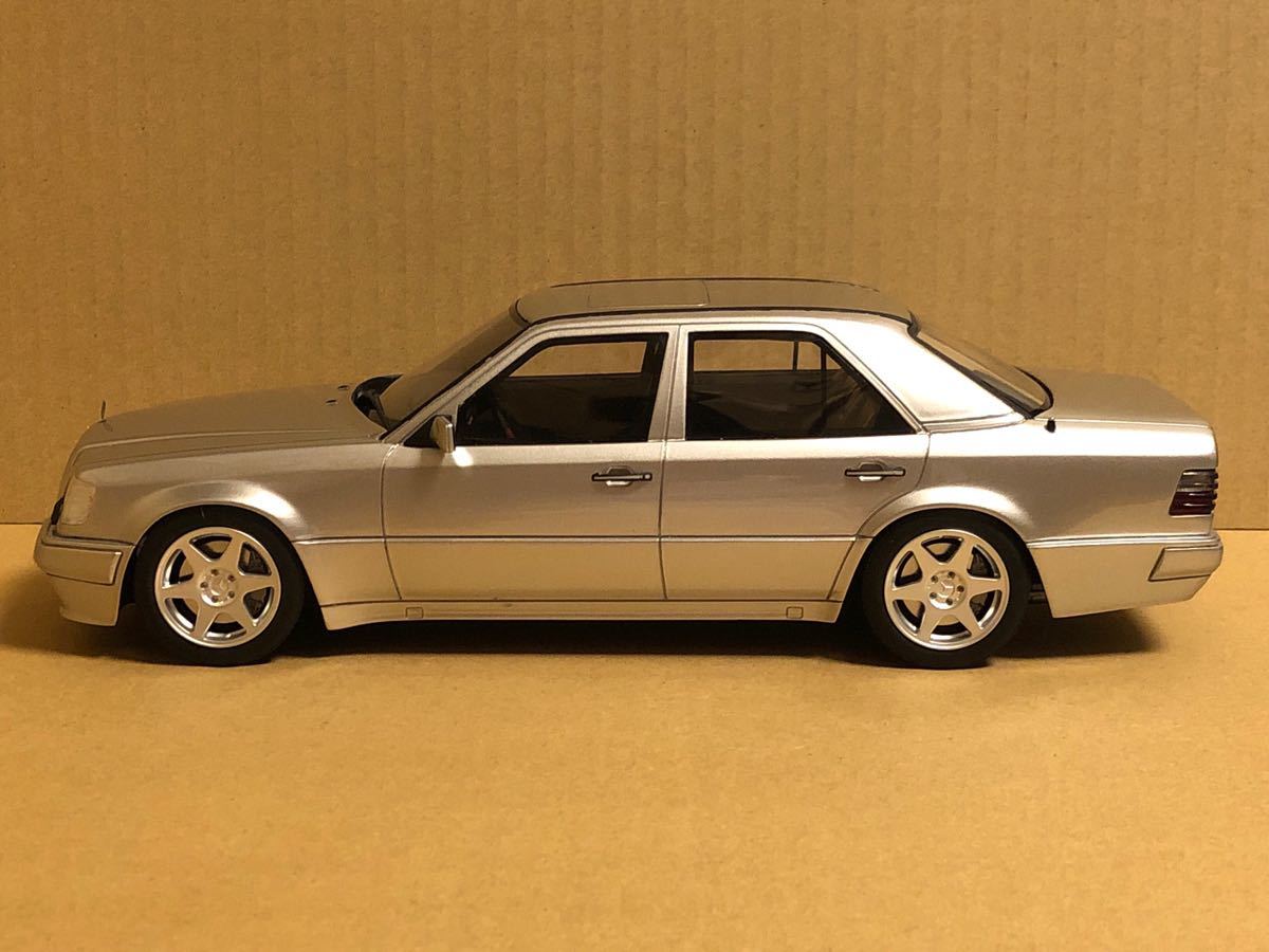 オットーモービル 1/18 メルセデスベンツ E500 リミテッド W124